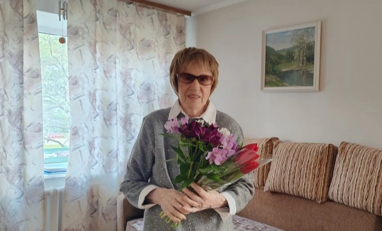 КАЗАК FM поздравил с 8 Марта Людмилу Брагину