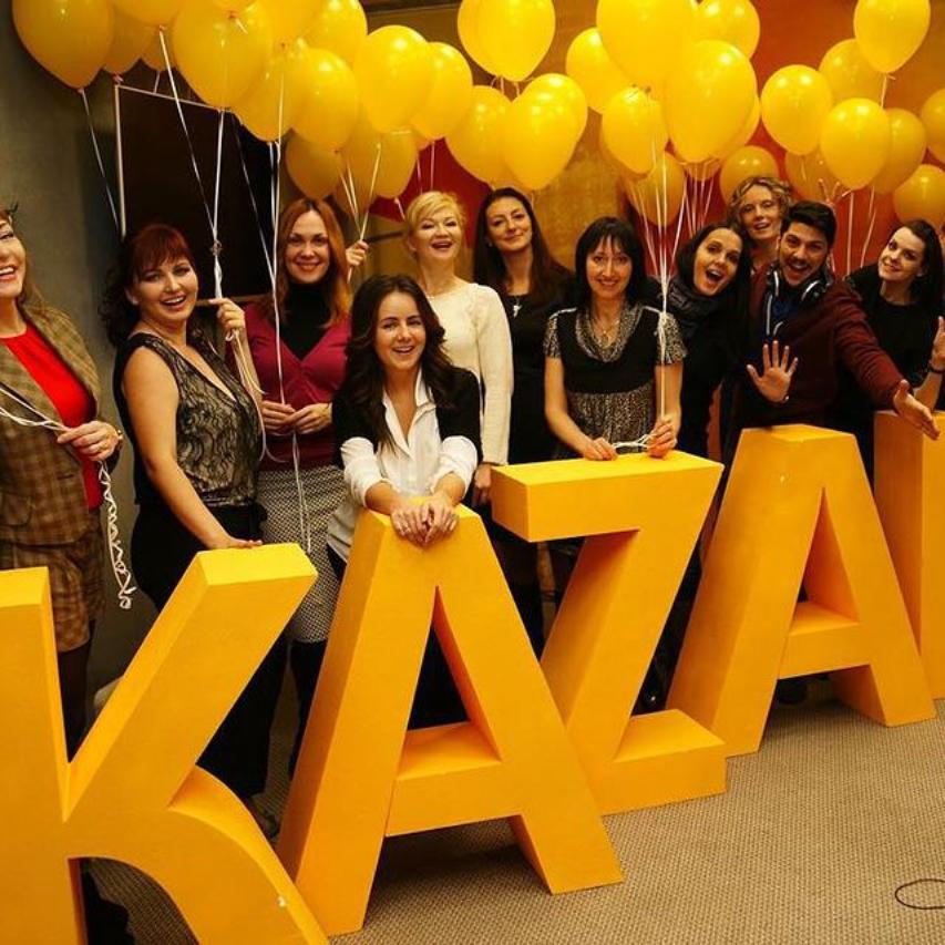 2011 год. В Краснодаре на частоте 105 и 2 впервые прозвучало: «Здравствуйте, в эфире радио Казак FM!»