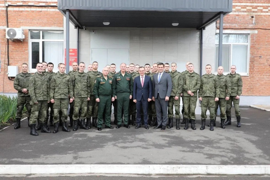 В Президентском полку будут служить 25 новобранцевиз Краснодарского края