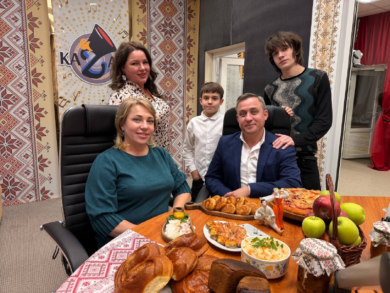 В гостях семья Тернавских В гостях семья Тернавских