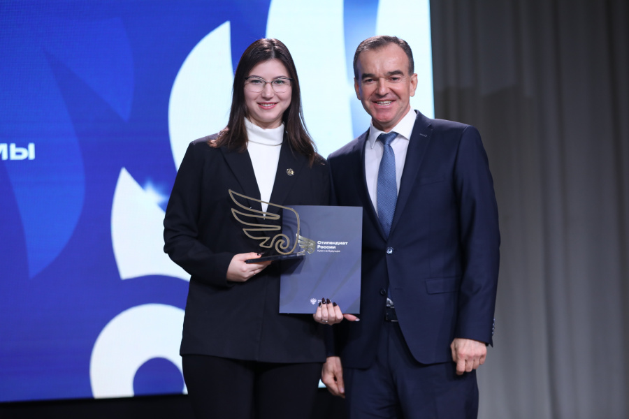 185 студентов Кубани получили стипендии Президента и Правительства России