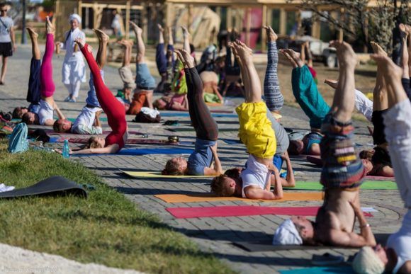 В Коктебеле открылся ежегодный фестиваль йоги