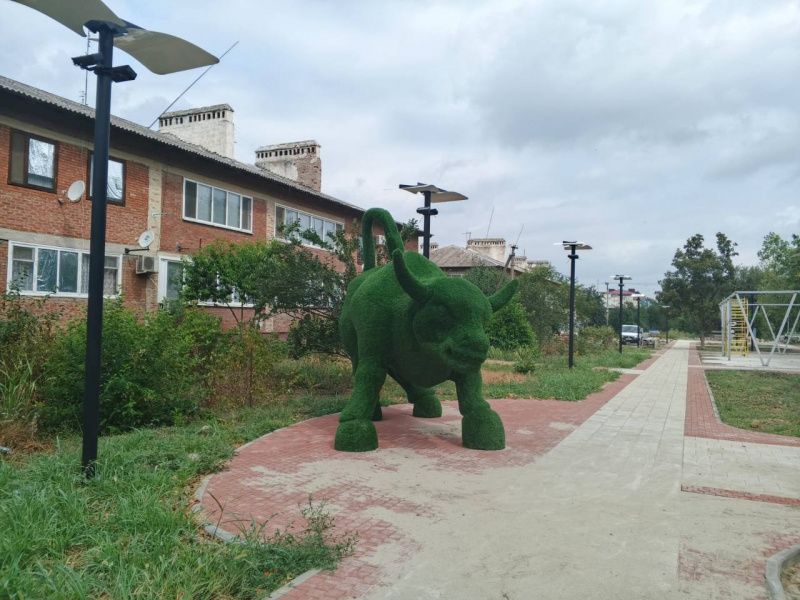В поселке Венцы Гулькевичском районе благоустраивают сквер В поселке Венцы Гулькевичском районе благоустраивают сквер