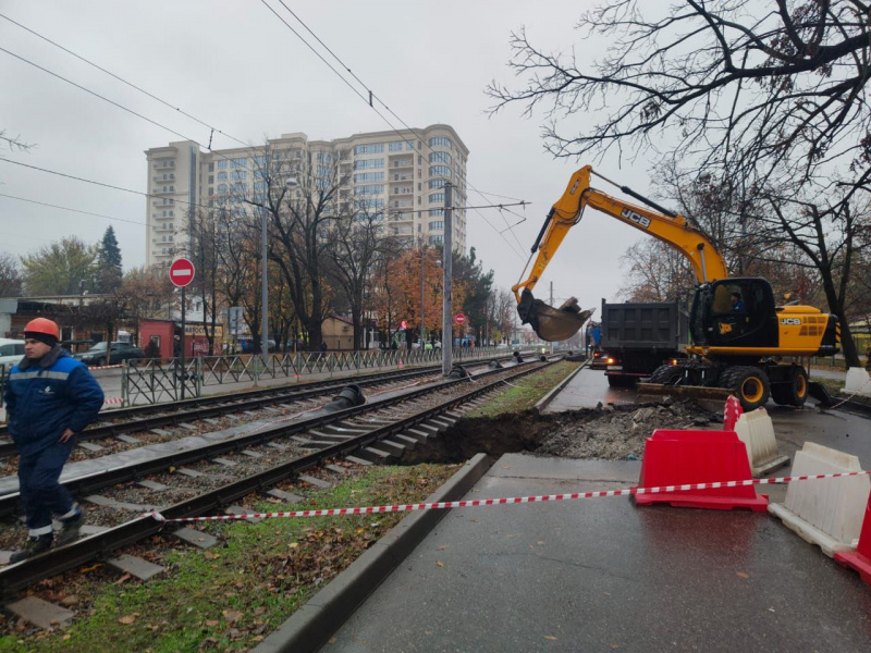 Заработала новая схема движения транспорта на ул. Московской в Краснодаре Заработала новая схема движения транспорта на ул. Московской в Краснодаре