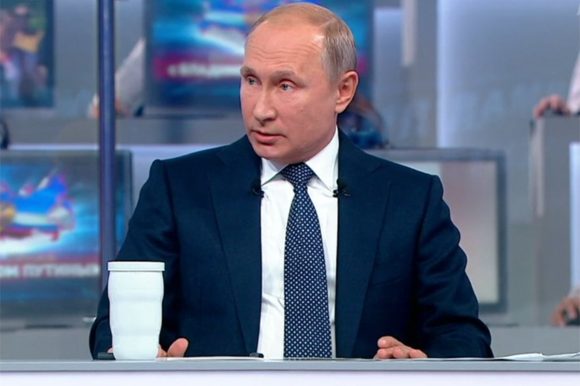 Владимир Путин проведет "Прямую линию" в 17-й раз