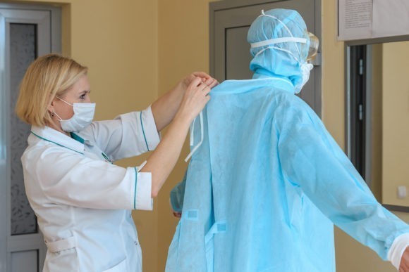 Кубанские промпредприятия передали продукцию медработникам краснодарской больницы №3