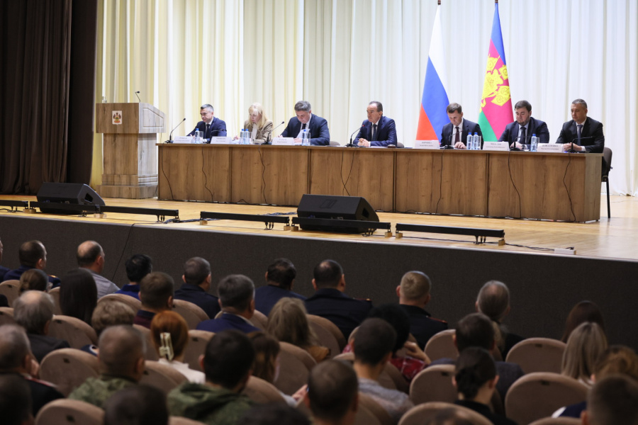 Вениамин Кондратьев: Стратегия социально-экономического развития кубанского Приазовья до 2030 года повлияет на развитие Приморско-Ахтарского округа