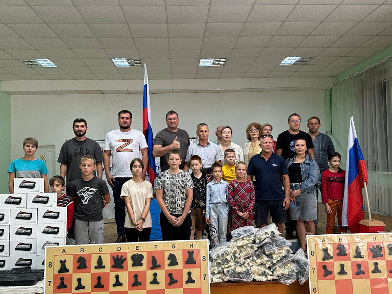 Кубанские спортсмены собрали гуманитарную помощь в Херсонскую область Кубанские спортсмены собрали гуманитарную помощь в Херсонскую область