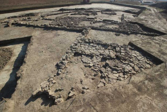 В окрестностях Анапы археологи обнаружили участок древней античной дороги