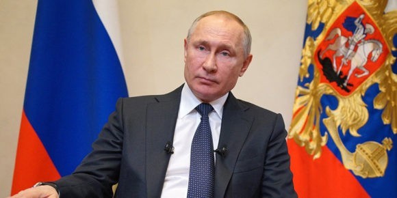 Владимир Путин объявил 6,7,8 мая нерабочими днями