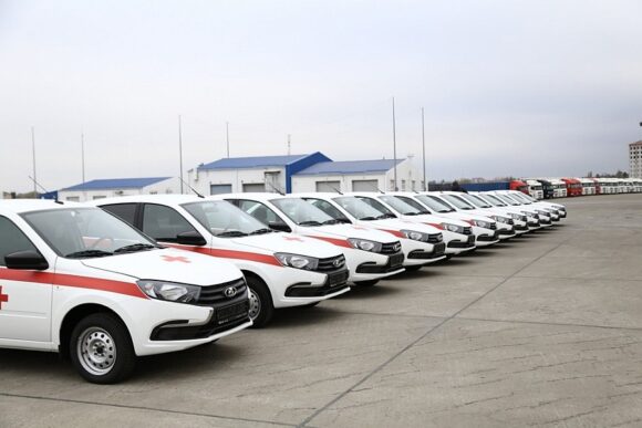 На Кубани участковые врачи получат 90 автомобилей для выезда на дом к пациентам