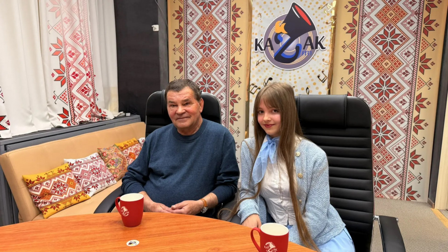 С кем из родственников у вас близкие отношения?