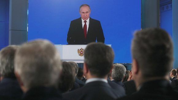 Владимир Путин потребовал ускорить принятие законов по защите инвестиций