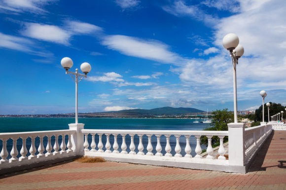 Ограничение застройки побережья простимулировало строительство отелей на курортах Кубани
