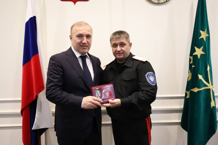 Вице-губернатор, атаман Кубанского казачьего войска встретился с главой Республики Адыгея Вице-губернатор, атаман Кубанского казачьего войска встретился с главой Республики Адыгея