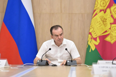 Губернатор Кубани поручил создать резервные бригады коммунальщиков на случай аварий зимой