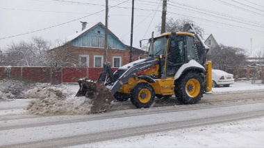 Вениамин Кондратьев поручил главам муниципалитетов не допускать простоя снегоуборочных машин Вениамин Кондратьев поручил главам муниципалитетов не допускать простоя снегоуборочных машин