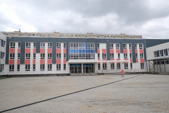 В краснодарской школе №76 построят учебный блок на 400 мест