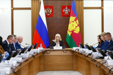 В 2026 году на социальную сферу планируют направить 365 миллиардов рублей В 2026 году на социальную сферу планируют направить 365 миллиардов рублей