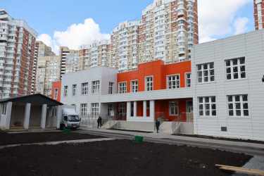 Вениамин Кондратьев проинспектировал строительство детского сада в Юбилейном микрорайоне Краснодара