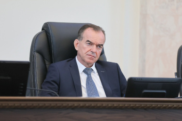 На приобретение медоборудования на Кубани направят 3,7 миллиарда рублей На приобретение медоборудования на Кубани направят 3,7 миллиарда рублей