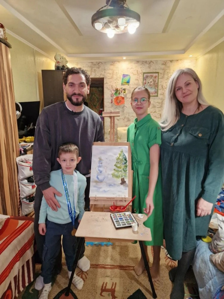 «Я верю в чудо» на КАЗАК FM: Есения и Богдан из Северского района получили заветные подарки 