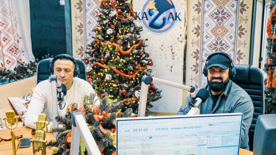 Авторы и исполнители Андрей Гукалов и Руслан Богатырев стали участниками акции «Я верю в чудо» Авторы и исполнители Андрей Гукалов и Руслан Богатырев стали участниками акции «Я верю в чудо»