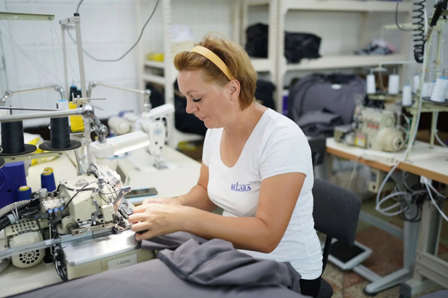 Лёгкая промышленность Кубани набирает обороты: выручка с начала 2026 года — почти 670 млн рублей