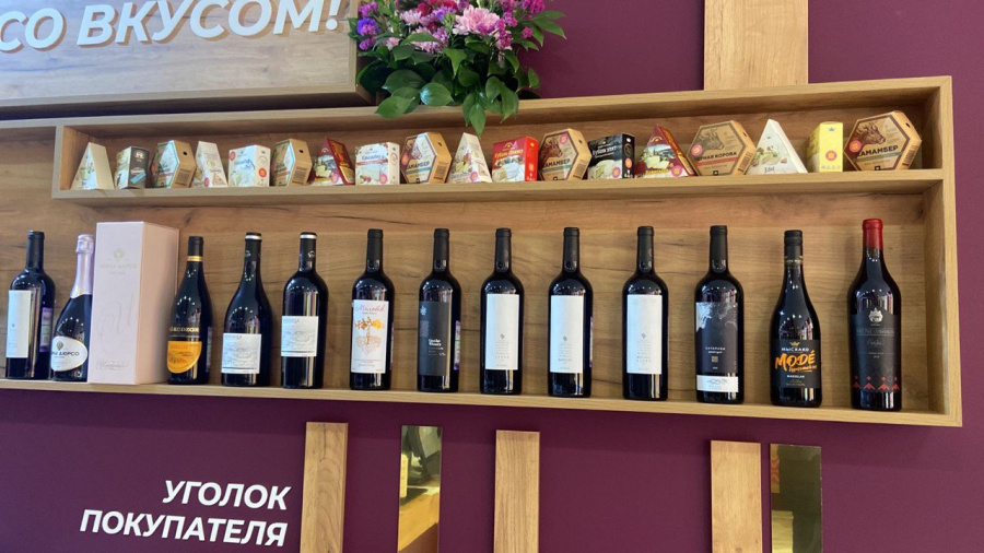 С начала 2025 года в крае произвели 200 миллионов литров винодельческой продукции