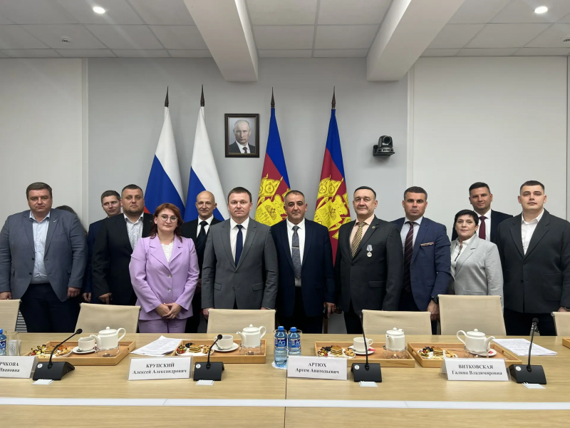 Вице-губернатор Евгений Пергун встретился с участниками проекта «Герои Кубани»  