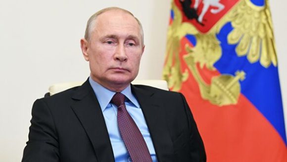Путин: Поправки в Конституцию помогут стране сделать еще один шаг к демократическому обществу