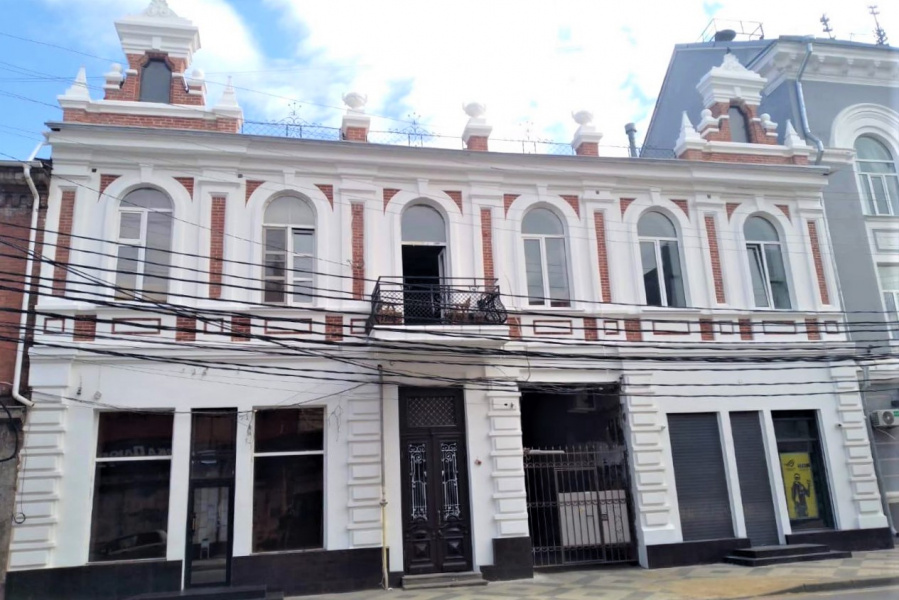 В Краснодаре отреставрировали фасад старинного особняка на улице Карасунской