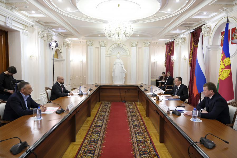 Вениамин Кондратьев встретился с генеральным директором филиала ПАО «Россети» – МЭС Юга Алексеем Мальцевым