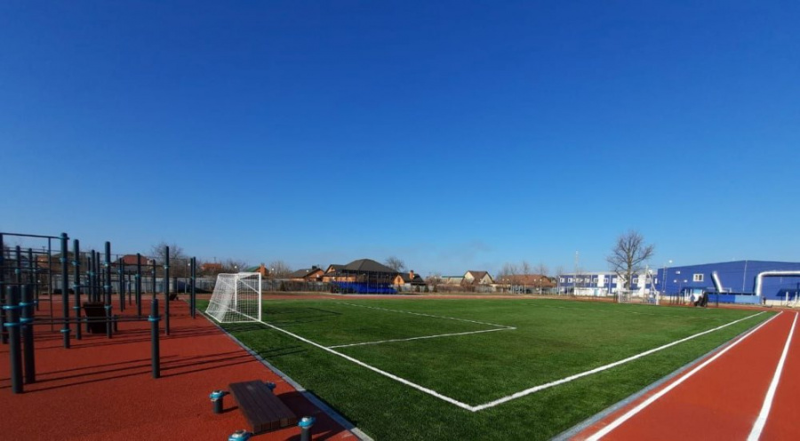 В Курганинске открыли умную спортивную площадку