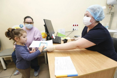 Во все муниципалитеты Кубани поступила вакцина от гриппа