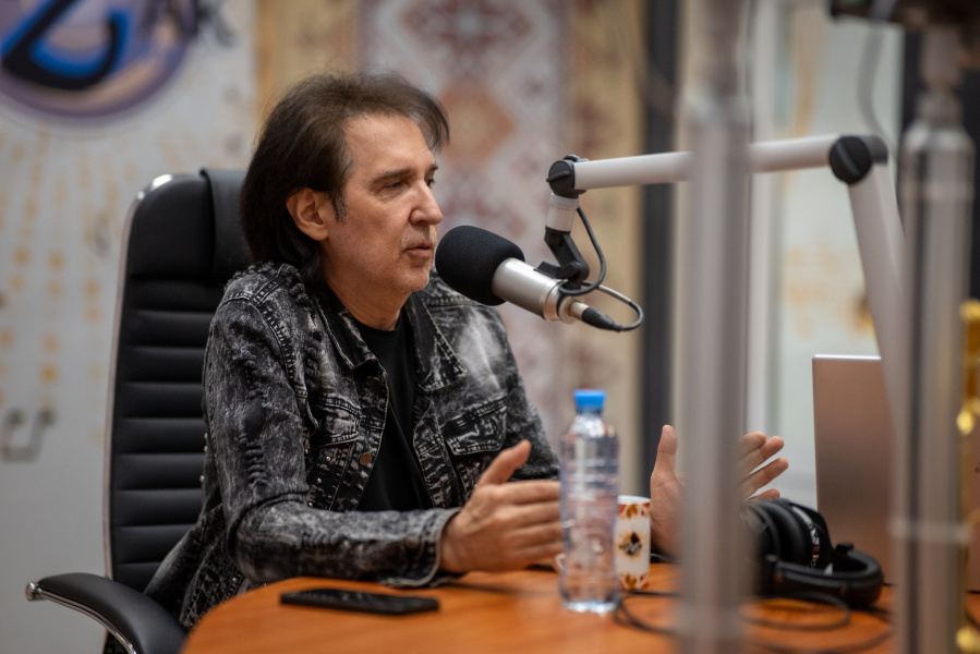 Кай Метов — заслуженный артист Российской Федерации Кай Метов — заслуженный артист Российской Федерации