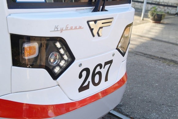 До конца года в Краснодар доставят четыре трехсекционных трамвая