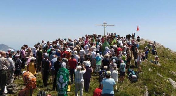 Крымчан приглашают принять участие в крестном ходе на Чатыр-Даг