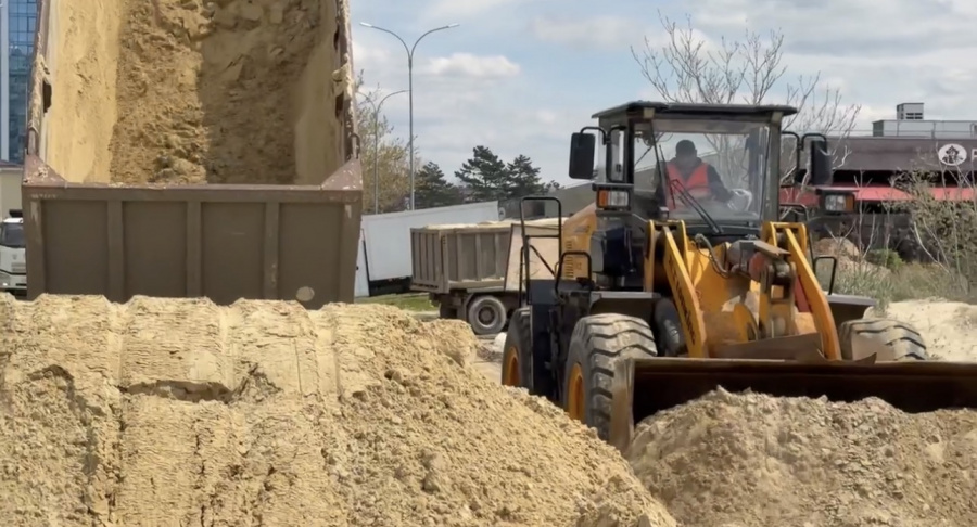 Вениамин Кондратьев: В Анапе началась отсыпка песка для восстановления пляжей