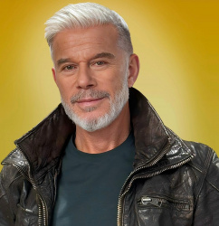 В программе «Гости приехали!» на КАЗАК FM – звезда российской эстрады Олег Газманов!