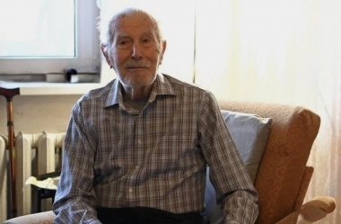 Ветерана Великой Отечественной войны поздравил со 102-летием Вениамин Кондратьев