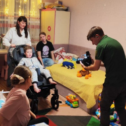 Фонд «Край добра» и радиостанция «КАЗАК FM» совершили еще одно новогоднее чудо