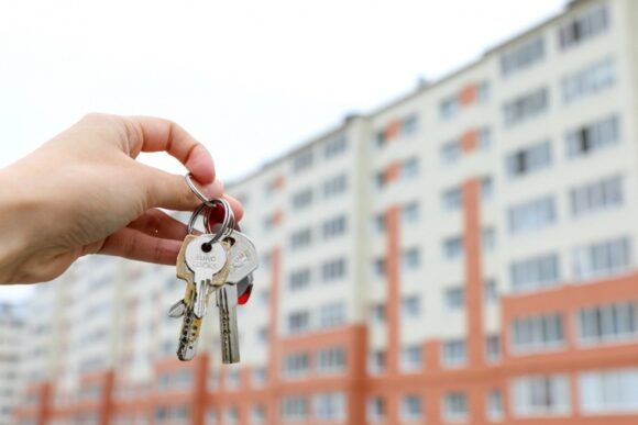 В Северском районе 26 детей-сирот получили ключи от новых квартир