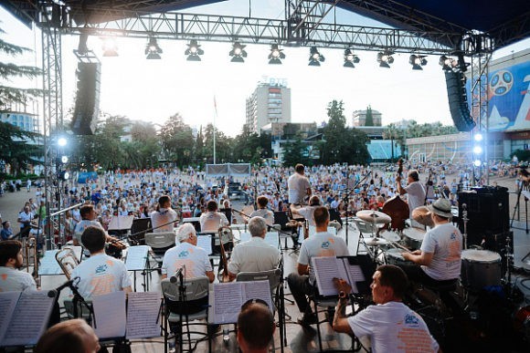 В дни джазового фестиваля в Сочи ограничат движение автотранспорта