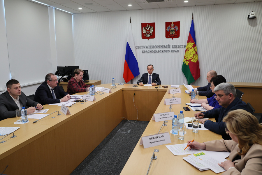 Вениамин Кондратьев принял участие в заседании Совета при Полномочном представителе Президента РФ в ЮФО Владимире Устинове