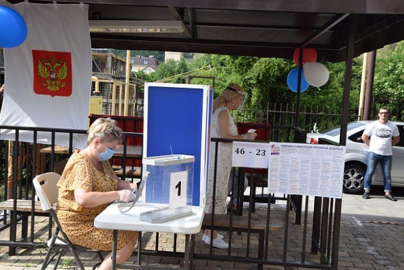 В Сочи работают 200 мобильных избирательных пунктов для голосования